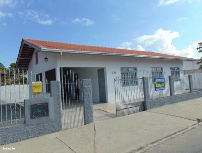 Casa Plana para Locação, em Piçarras, bairro Nossa Senhora da Paz, 3 dormitórios, 1 banheiro, 2 vagas